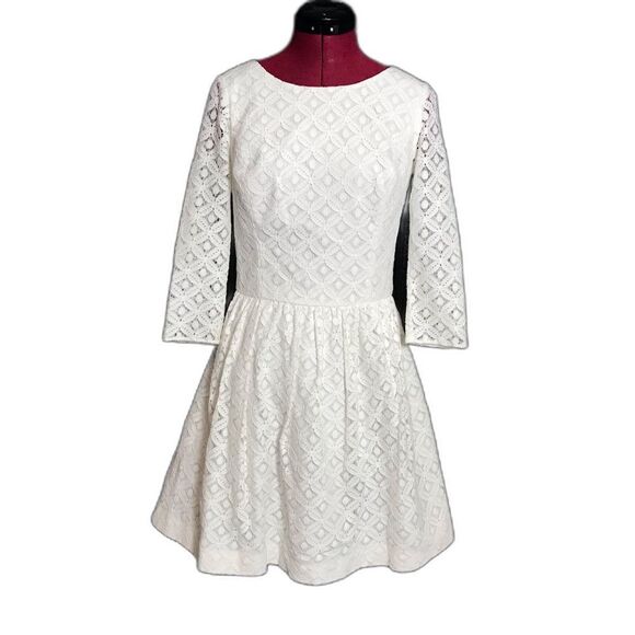 Lilly Pulitzer Lori Dress Women’s Size 4 Ivory Lace Eyelet Fit & Flare - Picture 10 of 11